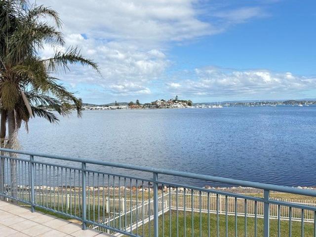 ELUSIVE Package of Location, Luxury of Space, Low Maintenance & Vehicle Accommodation are Here! The Retiree Traveller's Dream WATERFRONT Wishlist