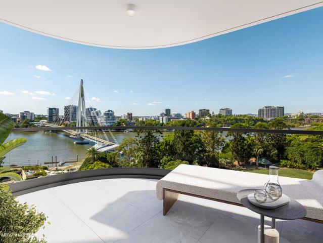 FRONT ROW VIEWS OVER THE CITY BOTANIC GARDENS