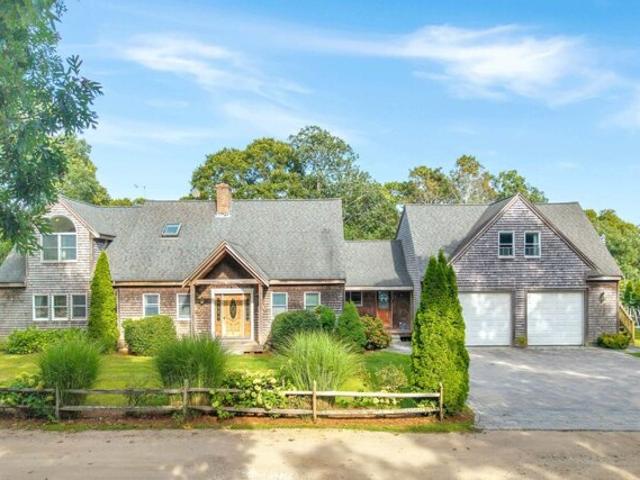 Front St, Oak Bluffs, Home For Sale
