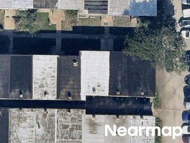 Frontage Rd