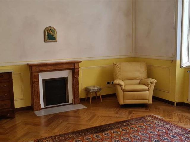 FRONTEMARE IMPERATRICE PENTALOCALE ULTIMO PIANO