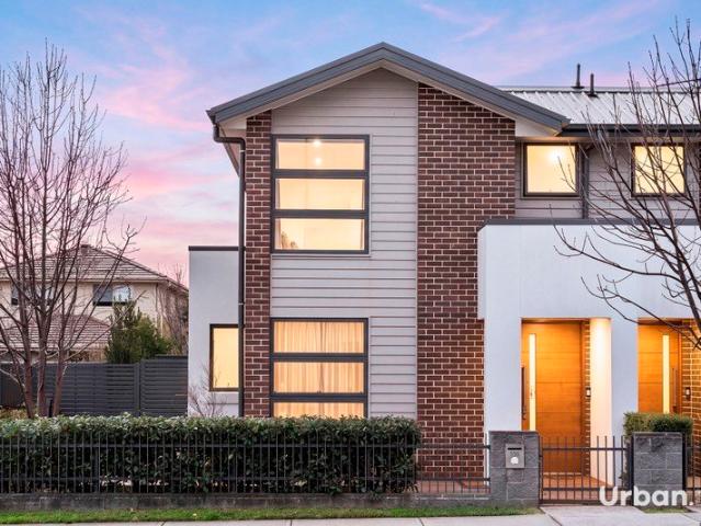 Frontier Luxe terrace at the heart of the estate