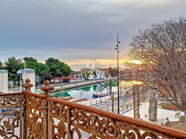 Frontignan Duplex 245 m2 5 chambres 243m² Frontignan