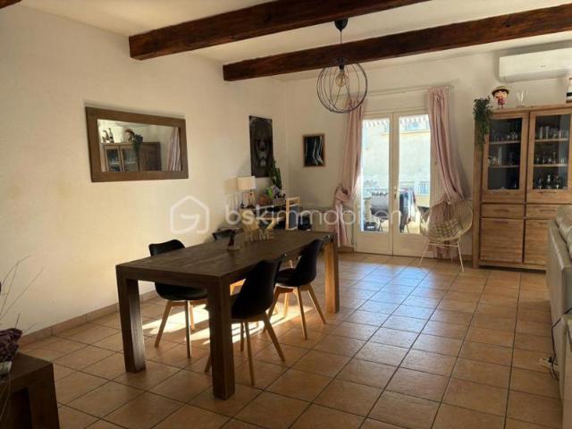 Frontignan, villa composée de 2 appartements, proche des commerces