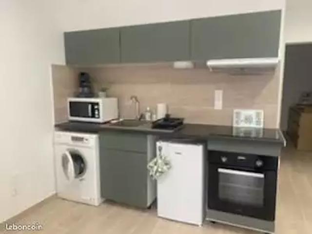 Frontignan 34110 Location appartement 2 pièces t2 terrasse