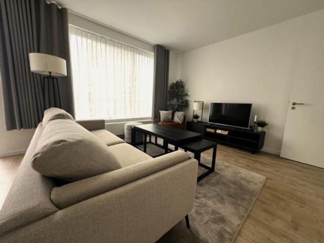 Frost B3.3 Superb Furnished apartment in First Occupation