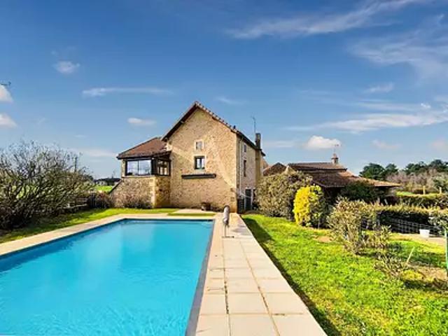 Frayssinet le Gélat 46250 Achat / Vente maison 6 pièces t6 au dernier étage piscine