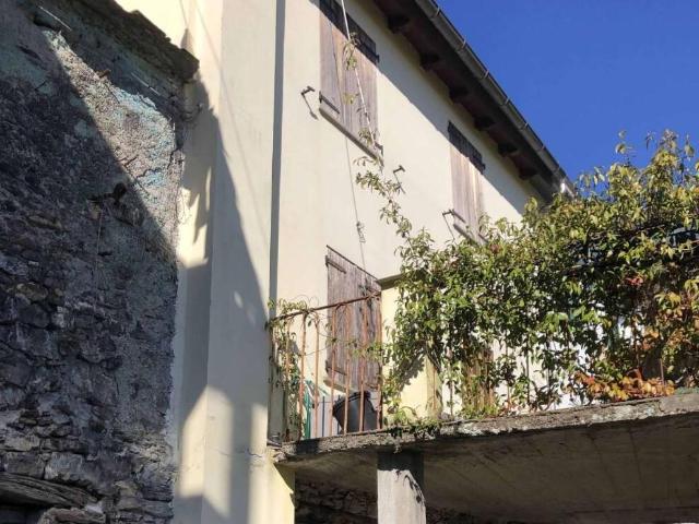 Frazione Vallebuona 7 trilocale 230mq
