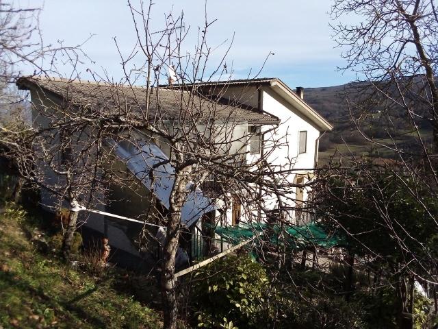 Frazione Groppo 34 6 vani 85mq