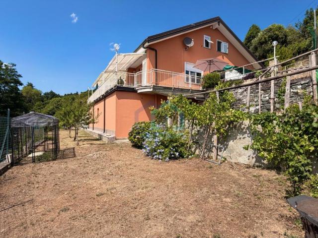 Frazione San Giovanni Località Rocca 4 11 vani 220mq