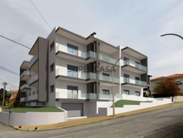 FRAÇÃO G T3 1º andar com garagem fechada