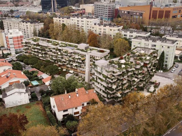 Fração K — Apartamento T1 | Oporto Metropolitano Ed. A | Porto