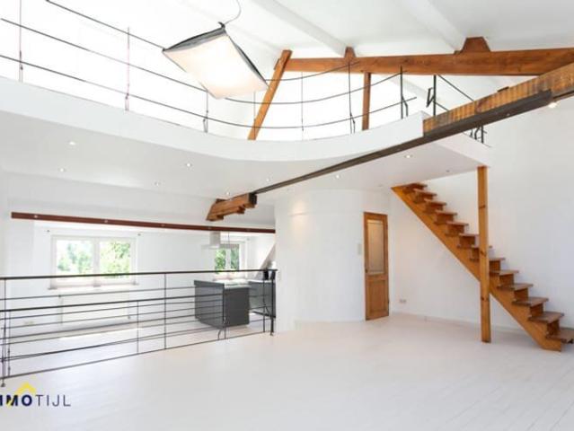 Fraai appartement in loftstijl!
