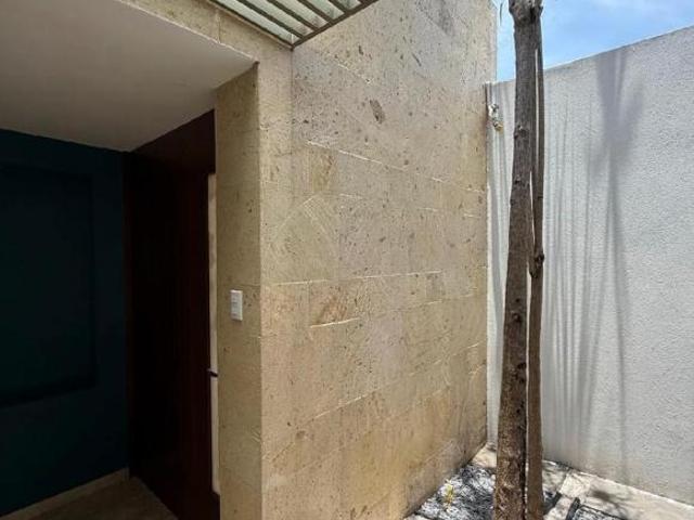Fracc La Tampiquera hermosa casa en VENTA con desniveles