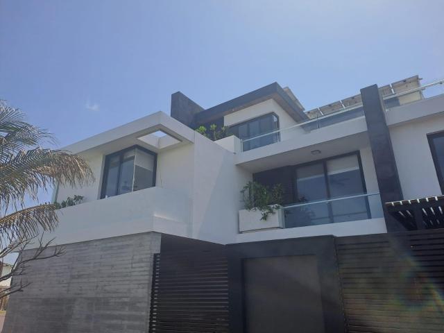 Fracc. Lomas del Sol Hermosa casa en VENTA con alberca y paneles solares