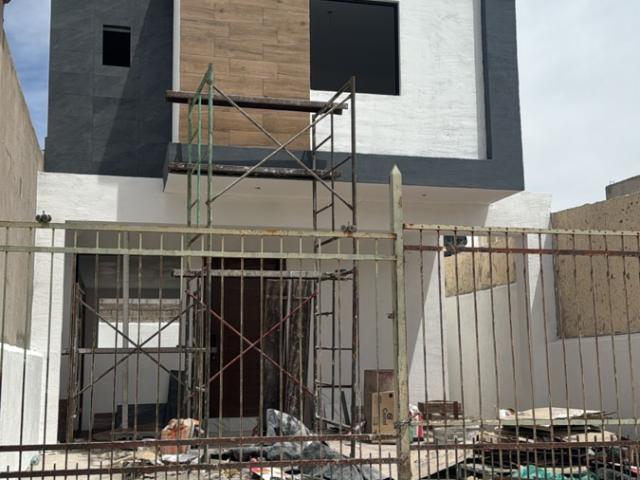 FRACC. MAJALCA! CASA INTELIGENTE EN VENTA MUY CERCA DE JUAN ESCUTIA
