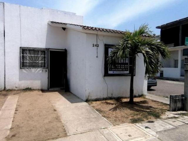 FRACC PALMA REAL IV CASA EN VENTA EN ESQUINA. BAHÍA DE BANDERAS NAY