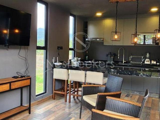 FRACCIÓN EN VENTA DE CASA EN CONDOMINIO EN ACATITLÁN