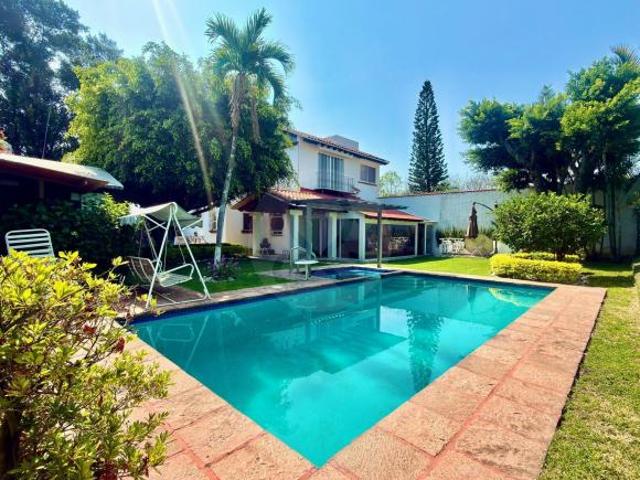 Fraccionamiento vista hermosa: Casa en venta en Vista Hermosa