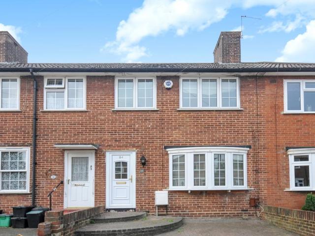 Framlingham Crescent, London, SE9 4AA, United Kingdom | 3 bed house for rent #139070418 | Rentberry