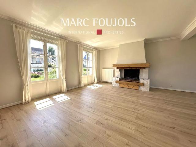 House Senlis