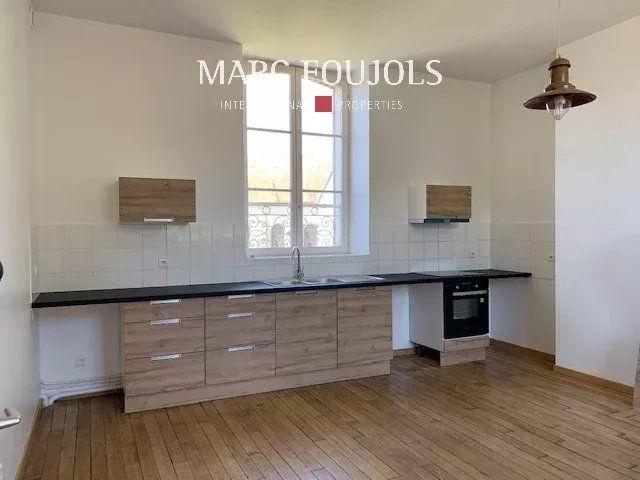 Français Maison située à 8′ de Senlis