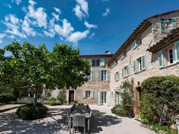 louer Maison à Alpes - Piscine