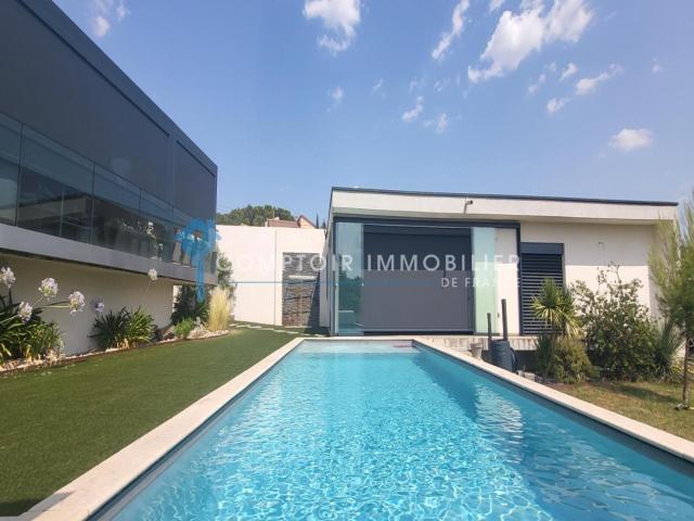 FRANCE: Magnifique villa contemporaine en viager occupé avec rente