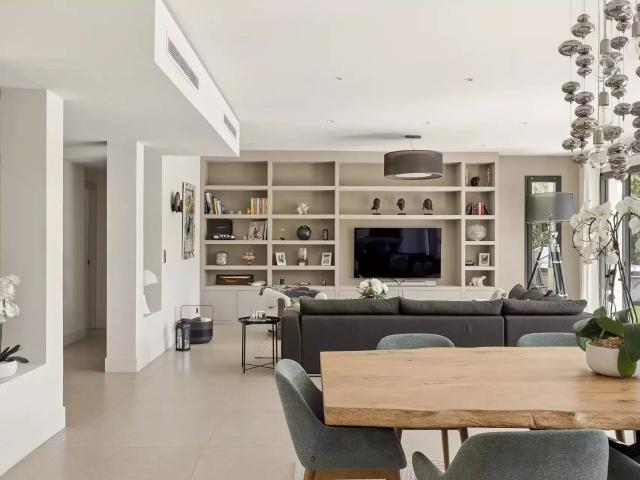 France | Saint Paul de Vence | 5 Chambres | 4 Salles de bain. 340m² Saint Paul de Vence