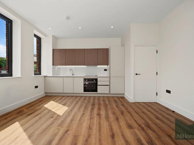 Frances Road, Windsor SL4, 1 bed flat to rent, £1,400 pcm | PrimeLocation