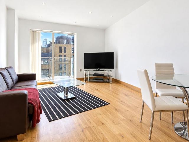 Frances Wharf, London E14, 1 bed flat to rent, £1,950 pcm | PrimeLocation