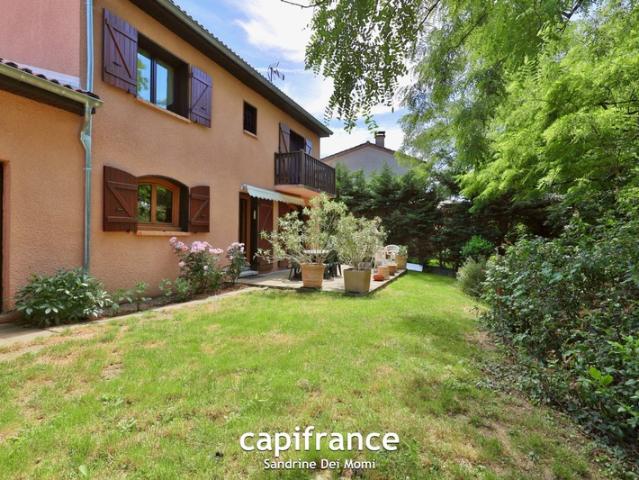 Francheville Au calme Maison de 94m² sur parcelle de 615m² avec garage