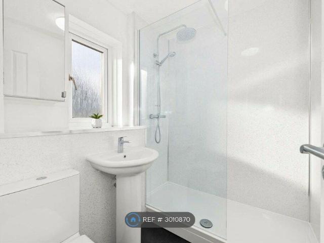 Franchi Drive, Stenhousemuir, Larbert FK5, 1 bed flat to rent, £610 pcm | PrimeLocation