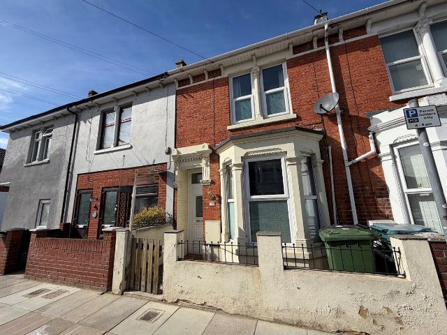 Francis Avenue, Southsea, Hampshire PO4, 3 bed terraced house to rent, £1,500 pcm | PrimeLocation