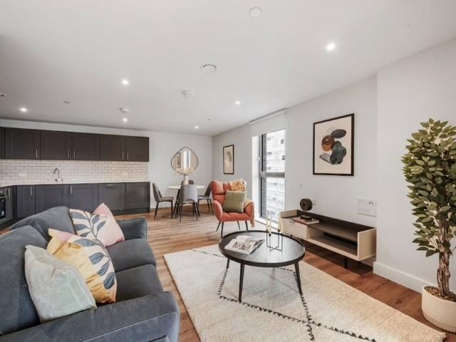 Francis House, SL6 1TY, Maidenhead