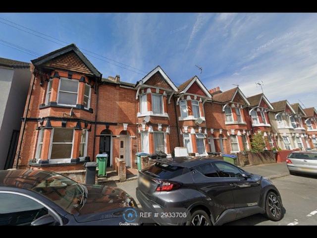 Francis Road, Watford WD18, 3 bed end terrace house to rent, £2,395 pcm | PrimeLocation