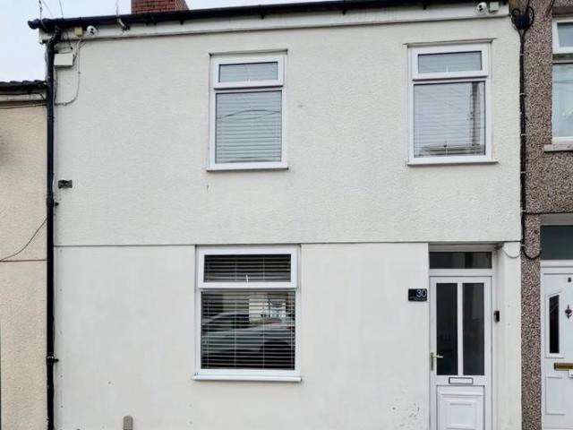Francis Street, Fleur De Lis, NP12 3 bed terraced house to rent £895 pcm £207 pw