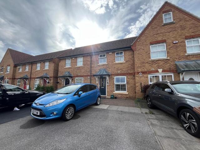 Francisco Close, Chafford Hundred 2 bed terraced house to rent £1,500 pcm £346 pw