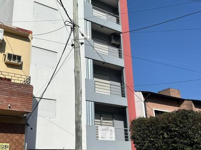 Francisco Hué N°3044 3°B
