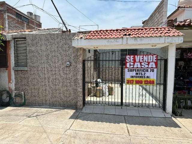 Francisco Meillón 3171001248 / 3173837706 VENDE Casa Fracc. La Noria,, Excelente ubicación