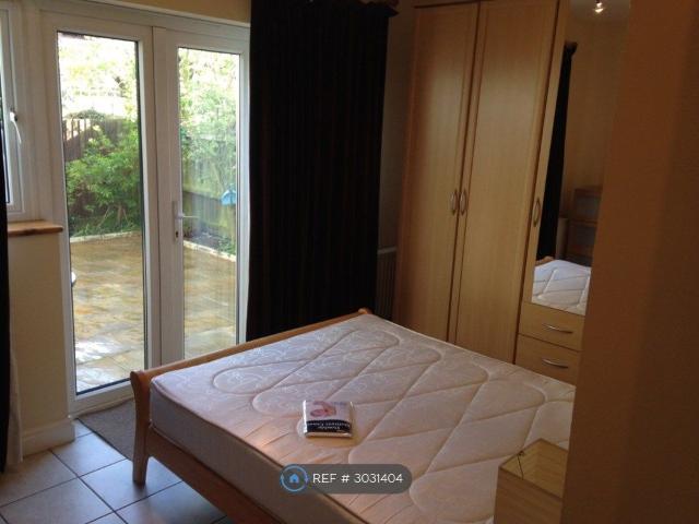Franciscan Road, London SW17, 1 bed flat to rent, £1,850 pcm | PrimeLocation