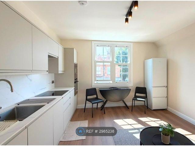 Franciscan Road, London SW17, 2 bed maisonette to rent, £2,400 pcm | PrimeLocation