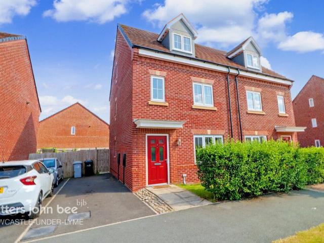 Frank Hughes Avenue, Sandbach 4 bed semi detached house to rent £1,395 pcm £322 pw
