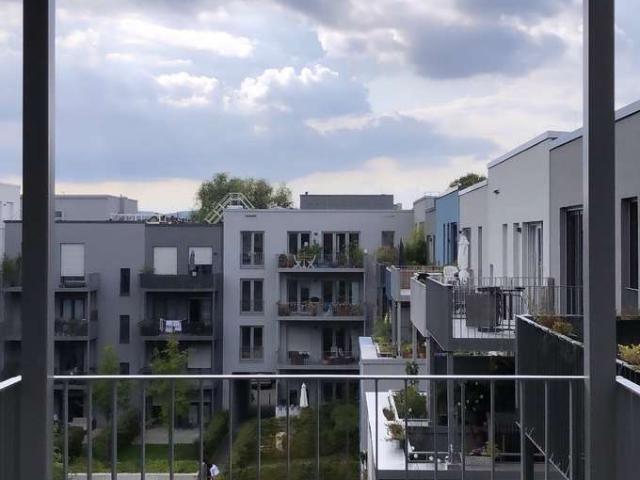 Frankenberger Höfe • Tolle neuwertige 4 Zimmer Wohnung mit Balkon, Parkett und 2 Bäder