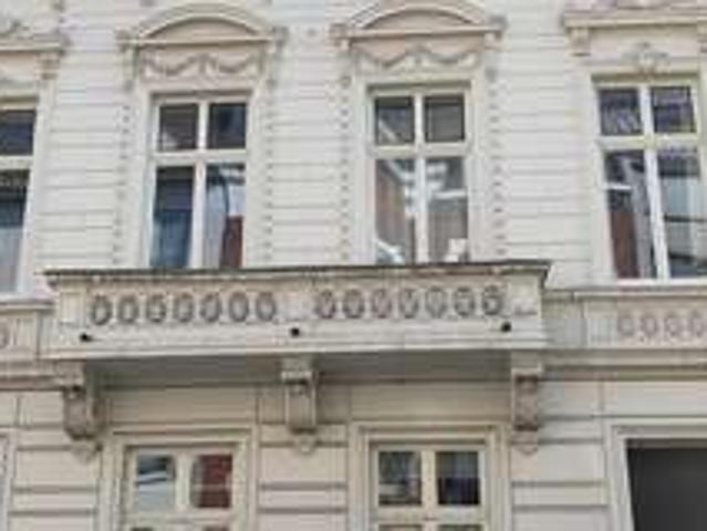 Frankenbergerviertel gehobene und kernsanierte3 Zi Altbauwohnung