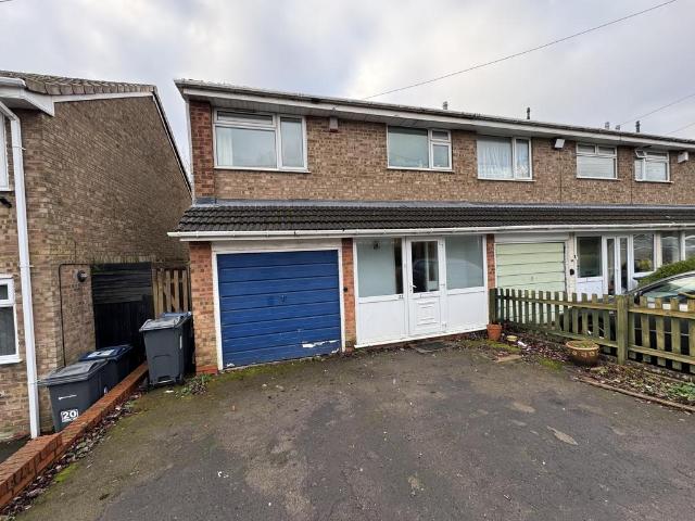 Frankley Lane, Bartley Green, B31 5SP, United Kingdom | 3 bed duplex for rent #138594347 | Rentberry