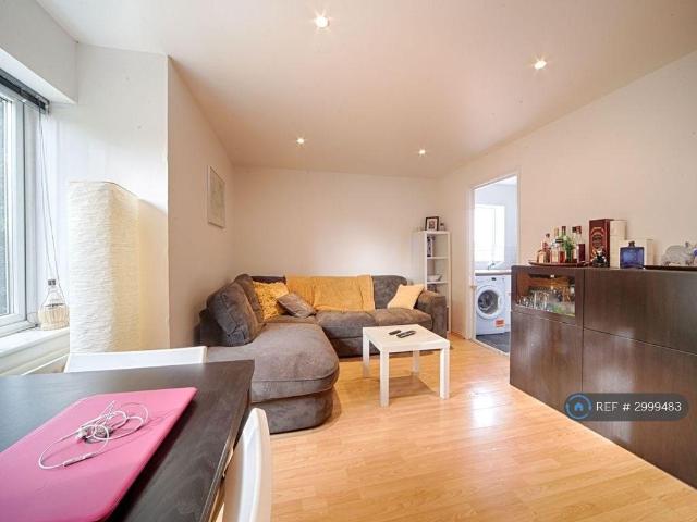 Franklin Way, Croydon, CR0 2 bed flat to rent £1,550 pcm £358 pw