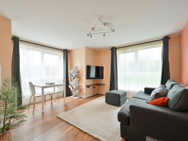 Franklin Avenue, WD18, Watford, WD18 2 bed flat to rent £1,650 pcm £381 pw