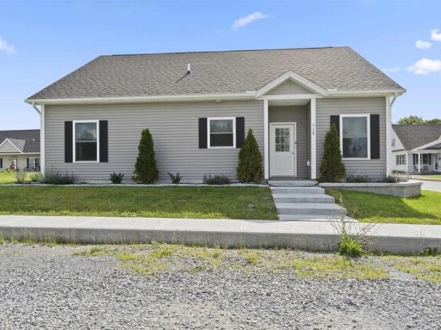 Franklin Park W, Saint Albans Town, Home For Sale