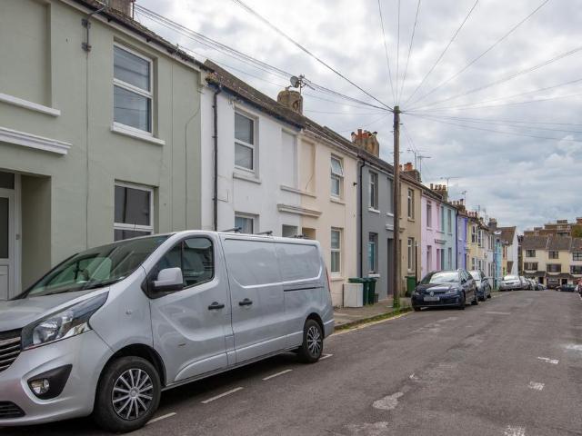 Franklin Street, Brighton BN2 4 bed house to rent £585 pcm £135 pw